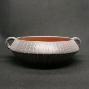 Low bowl with side handles