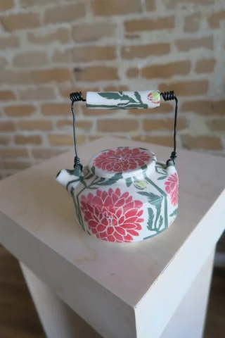Dahlia Teapot Porcelain Teapot with sgrafitto dahlia motif